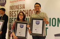 KEMBALI RAIH “BEST OF THE BEST INDONESIA SCHOOL BRAND AWARD”, PROGRAM STUDI MARCOMM DAN DKV TUTUP TAHUN 2015 DENGAN SEMPURNA